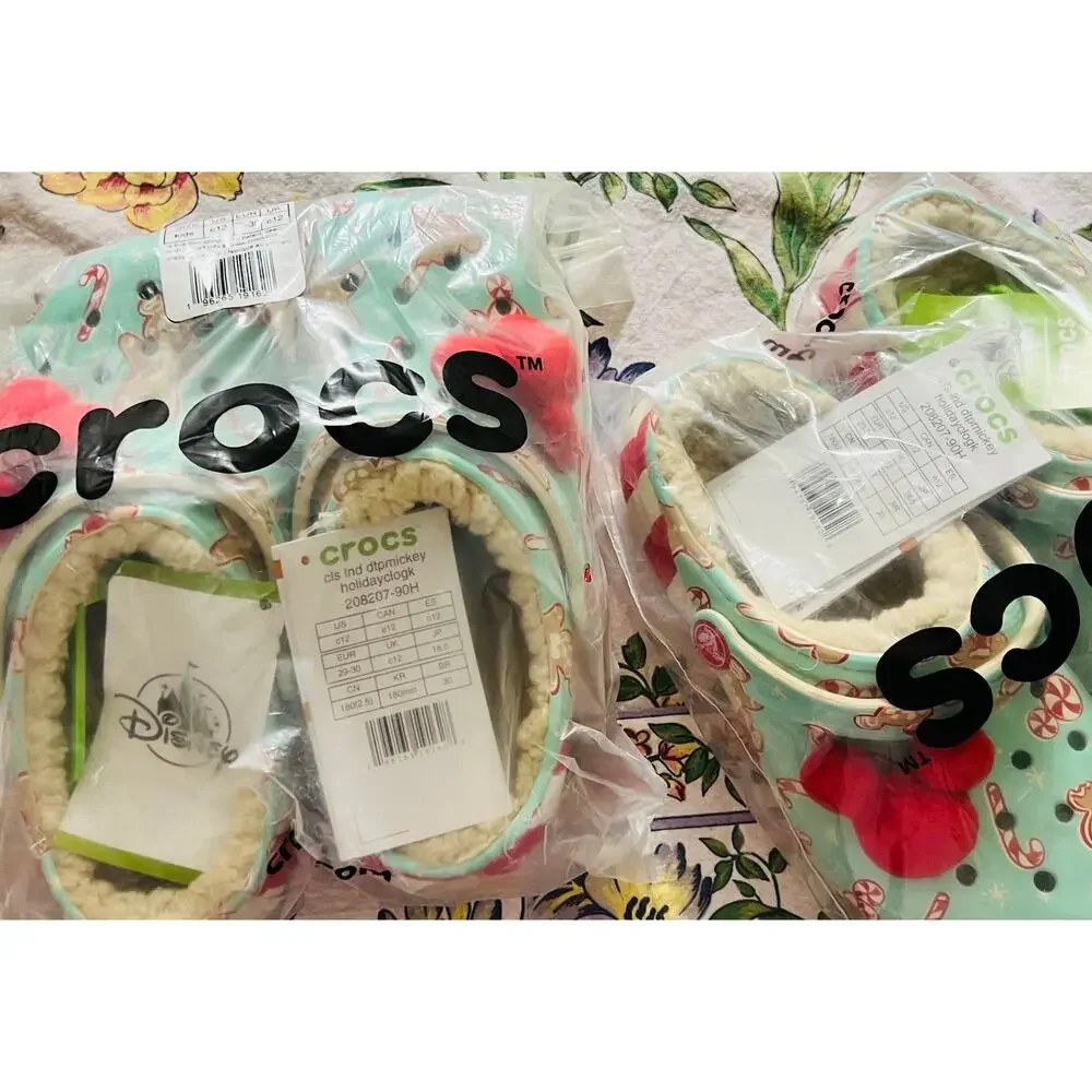 NWT❤️Disney x Crocs Kids Christmas Holiday Treats Fleece lined toddler shoes c12